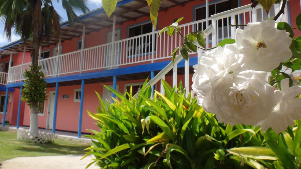 Hotel Posada Del Mar Fresh Water Bay Eksteriør bilde